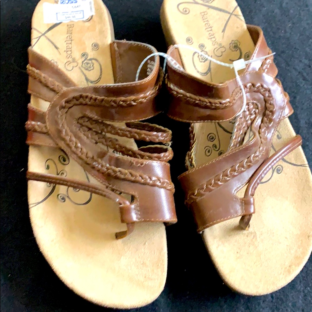 Bare traps Sandals